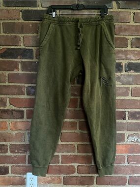 Lane Seven joggers in green -medium (33 X 30)
